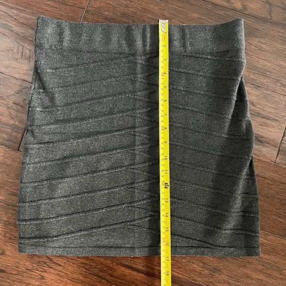 WOMEN'S GRAY STRETCHY COTTON SKIRT Size Large - Picture 2 of 6